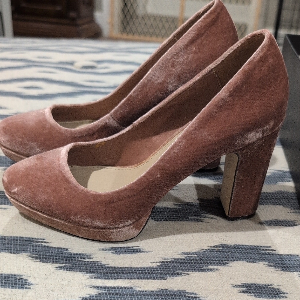 Pink Chunky Heel Velvet Pumps